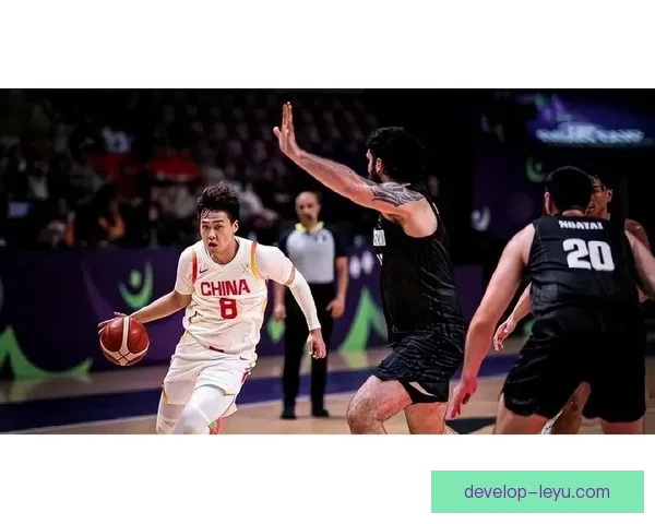 中国男篮新赛季首战震撼开局，年轻球员表现抢眼引关注