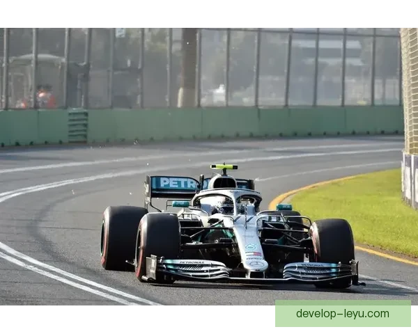 梅赛德斯新赛季强势回归引领F1赛车技术革新浪潮 梅赛德斯新赛季强势回归引领F1赛车技术革新浪潮