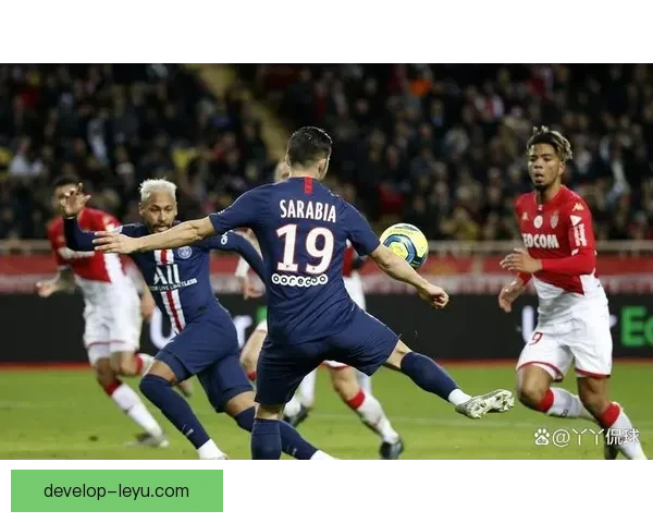 法甲联赛最新动态:巴黎圣日耳曼再度引援,摩纳哥争冠形势紧张 法甲联赛最新动态:巴黎圣日耳曼再度引援,摩纳哥争冠形势紧张