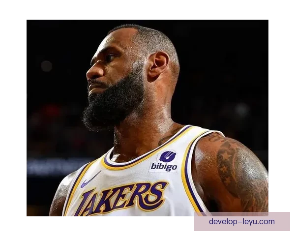 湖人逆转勇士险胜詹姆斯关键表现引领季后赛新悬念 湖人逆转勇士险胜詹姆斯关键表现引领季后赛新悬念